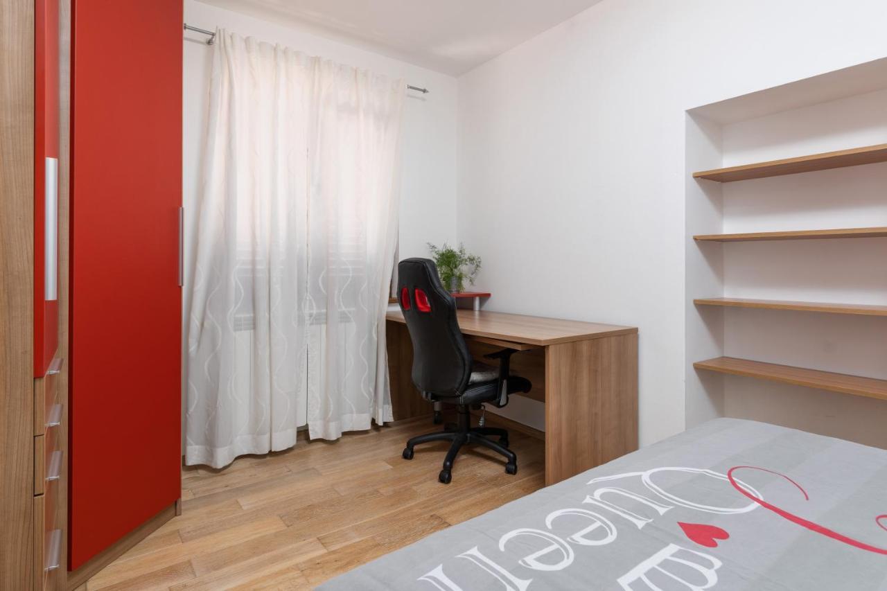 Luxury 3 Bedroom *