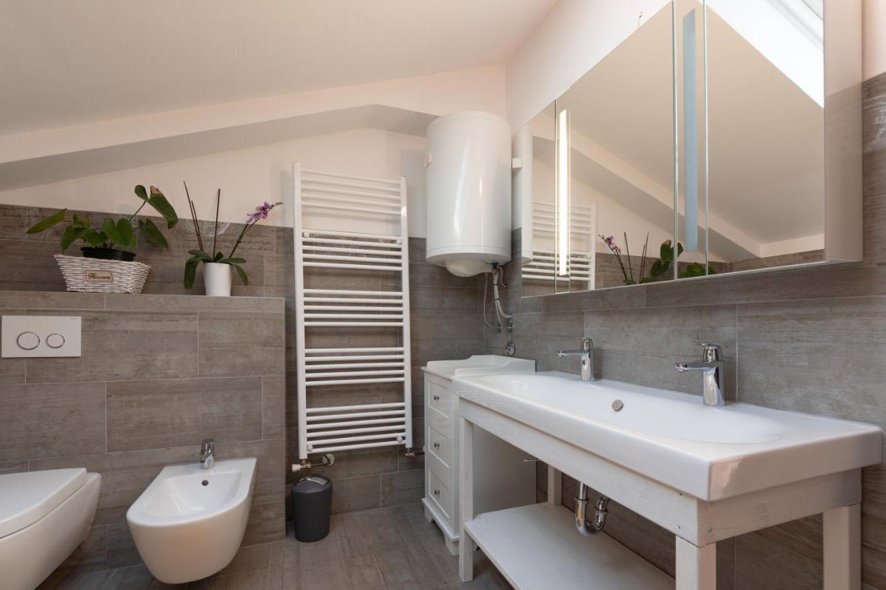 Luxury 3 Bedroom *